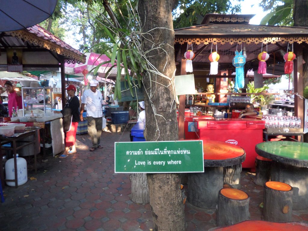Temple market, Chiang Mai, Love is everywhere