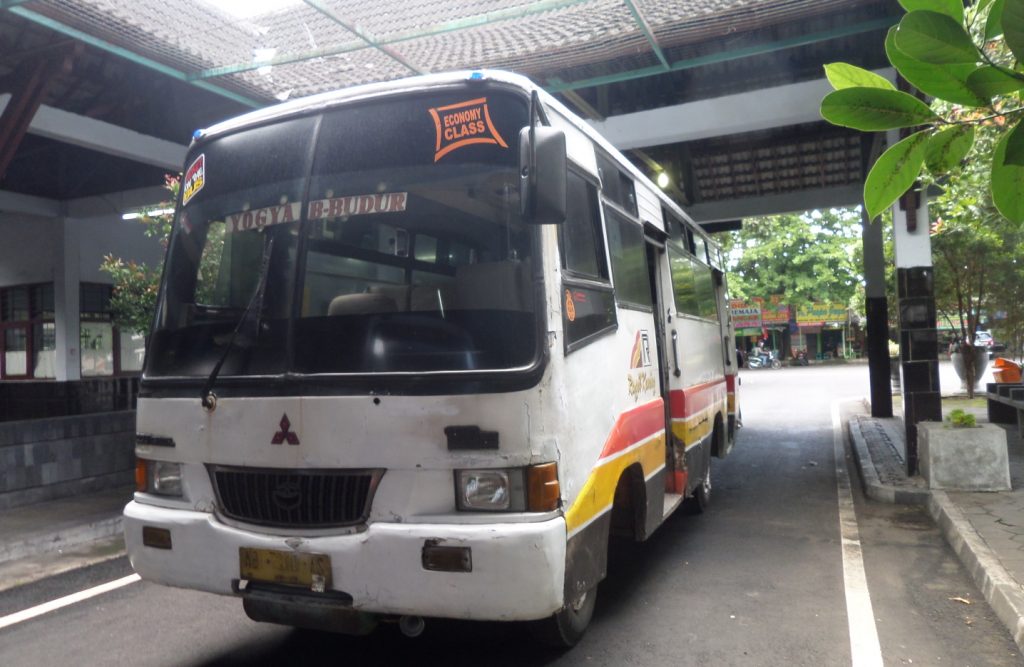 Yogyakarta to Borobudur public bus